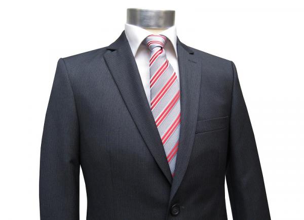 gestreifte Herren Anzug Modern